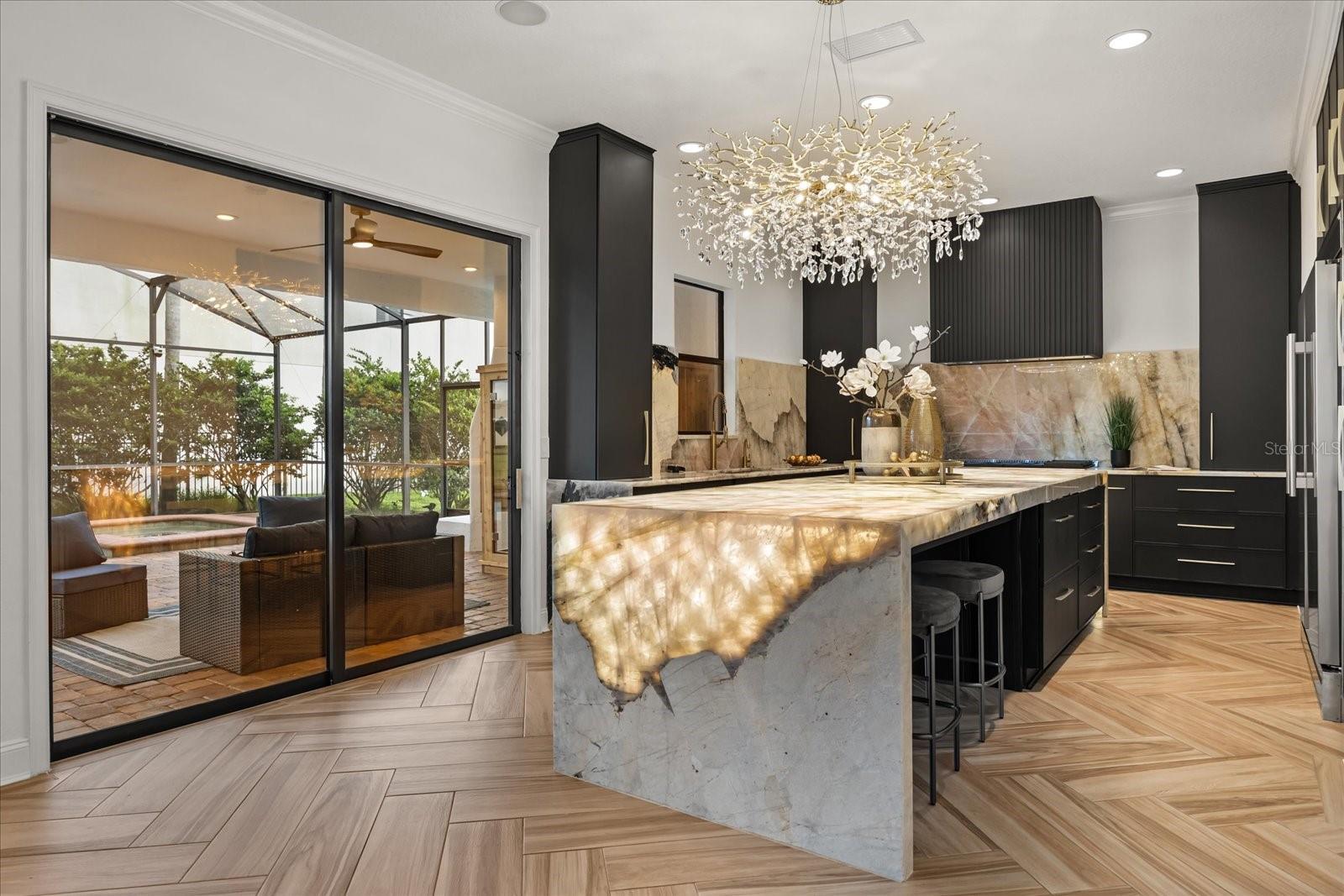 Property Photo: 7733 Pointe Venezia Drive FL 32836
