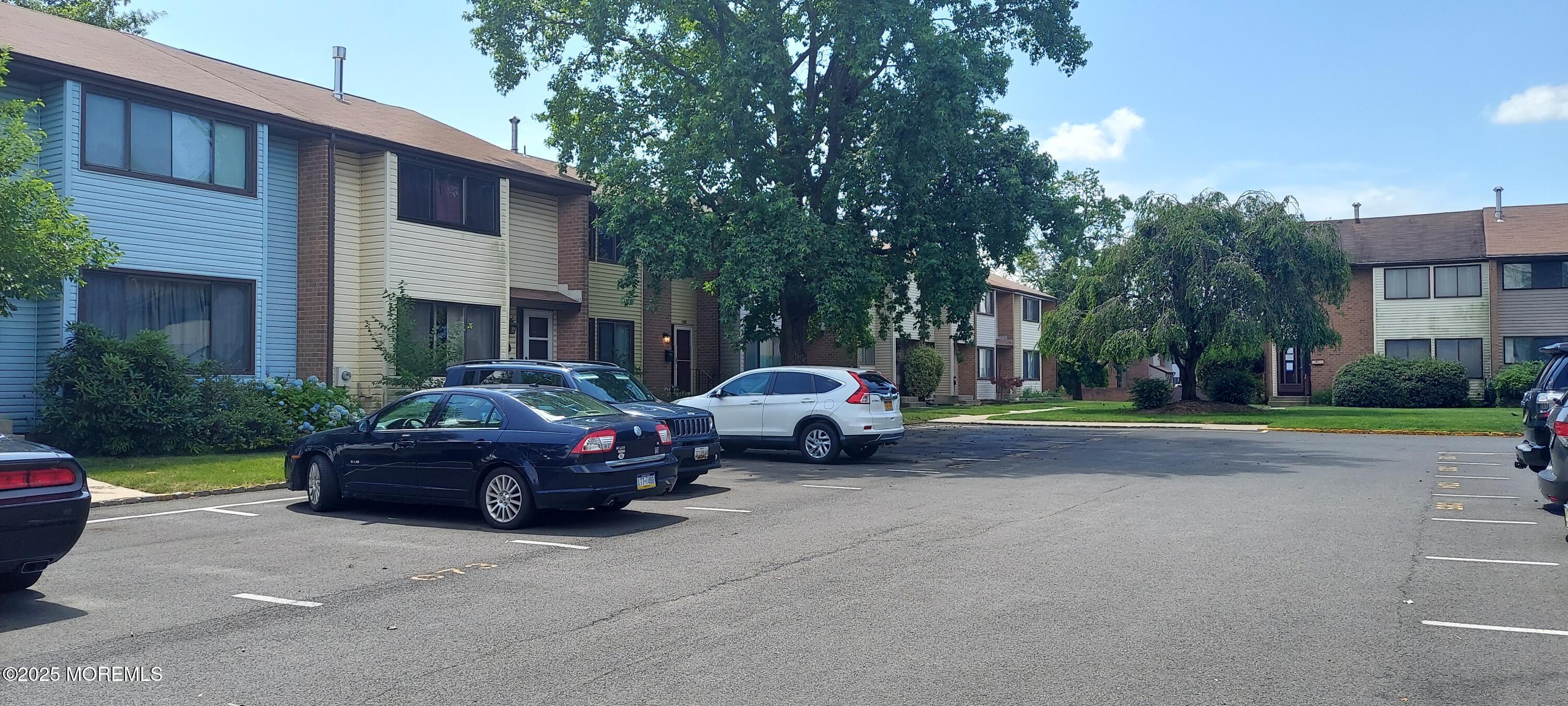 Property Photo:  197 Canterbury Court  NJ 08520 