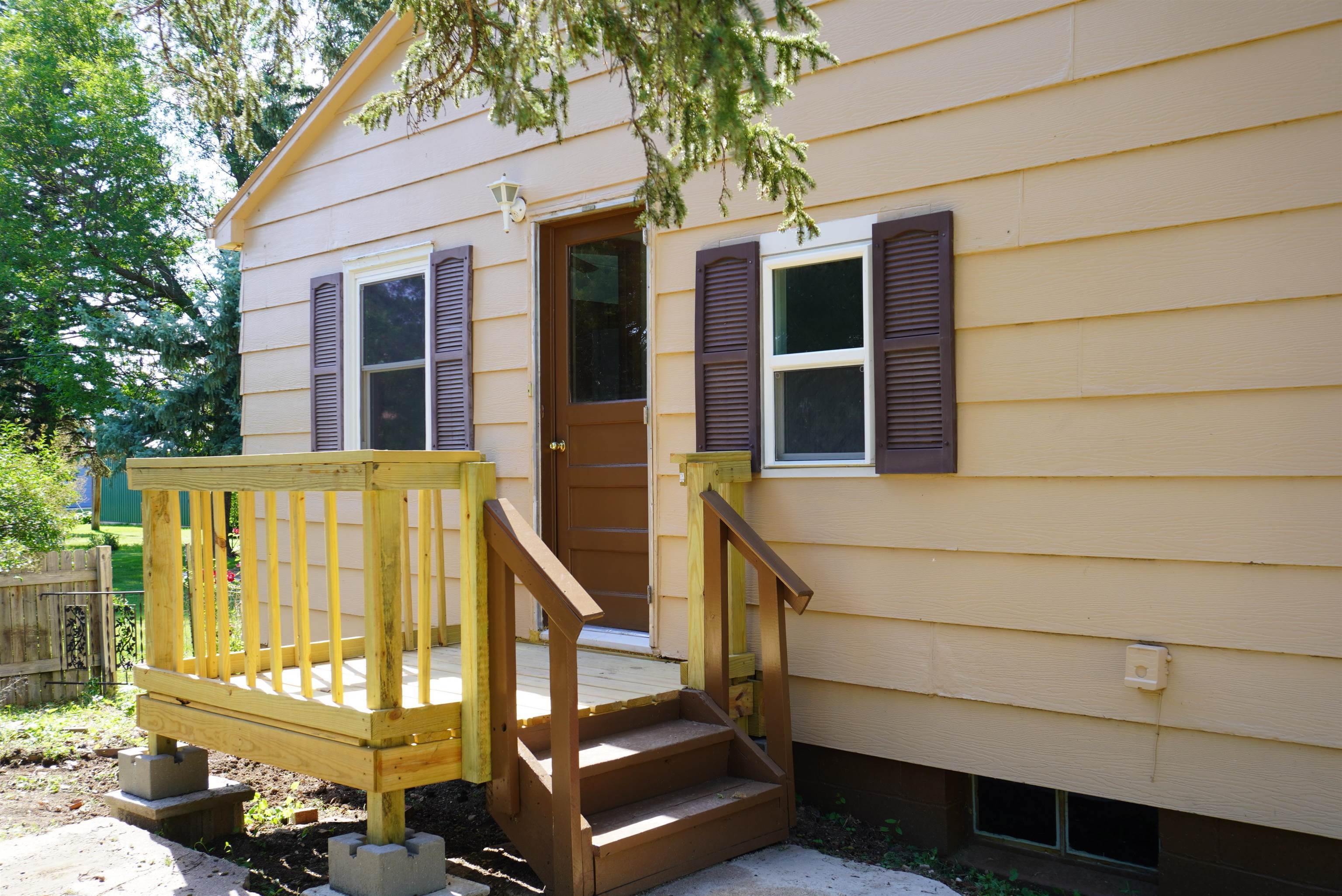 Property Photo:  112 Fisk Avenue  SD 57760 
