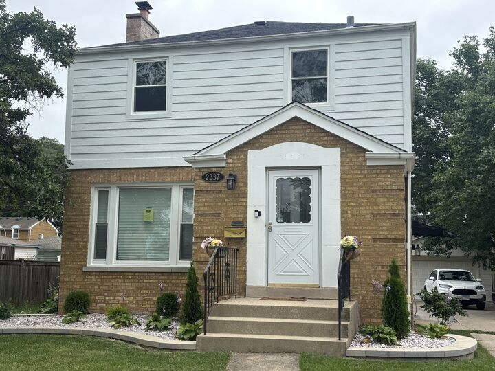 2337 Kensington Avenue  Westchester IL 60154 photo