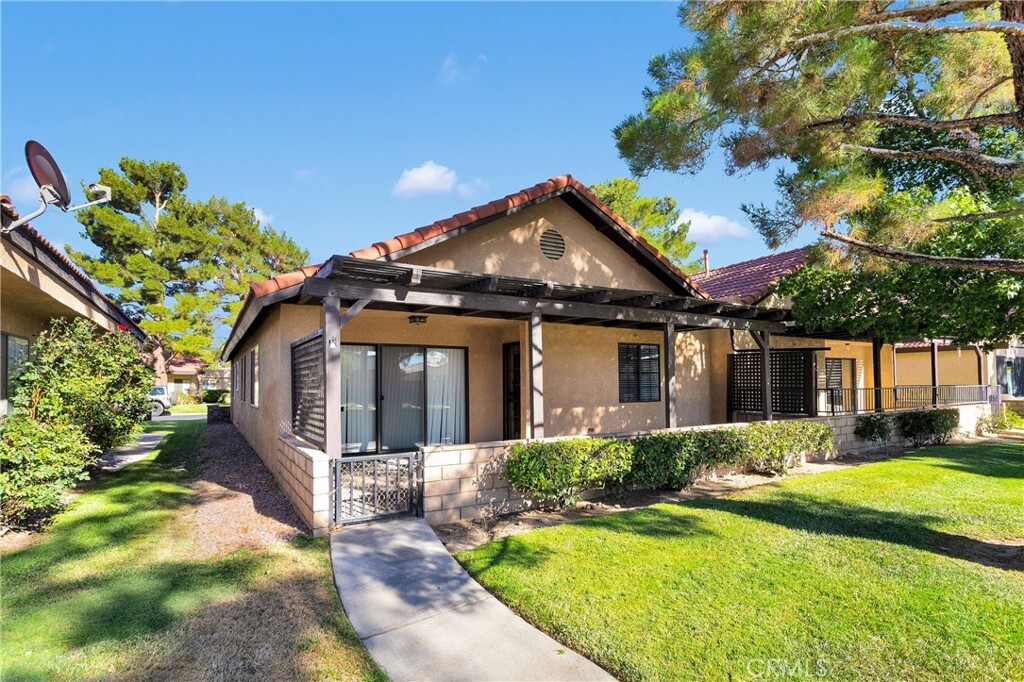 Property Photo:  11722 Oak Street  CA 92308 