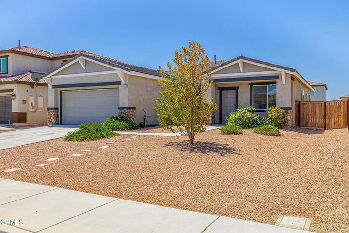 Property Photo:  3016 Via Bella Rosa Avenue  CA 93560 