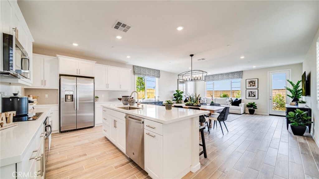 Property Photo:  10845 Pala Bells Street  CA 92373 