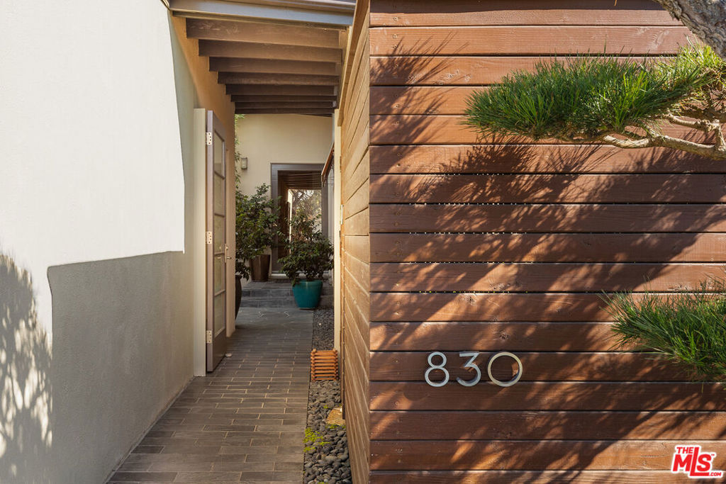 Property Photo: 830 Marvista Avenue CA 90740