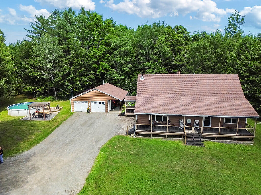 Property Photo: 9 Archer Road ME 04937