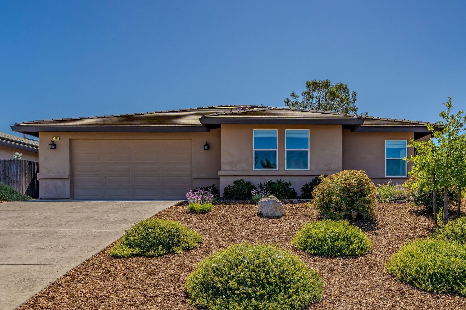 Property Photo:  2069 Thomas Drive  CA 95642 