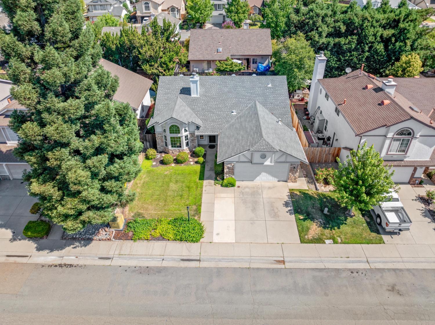 Property Photo: 1351 Champagne Circle CA 95747