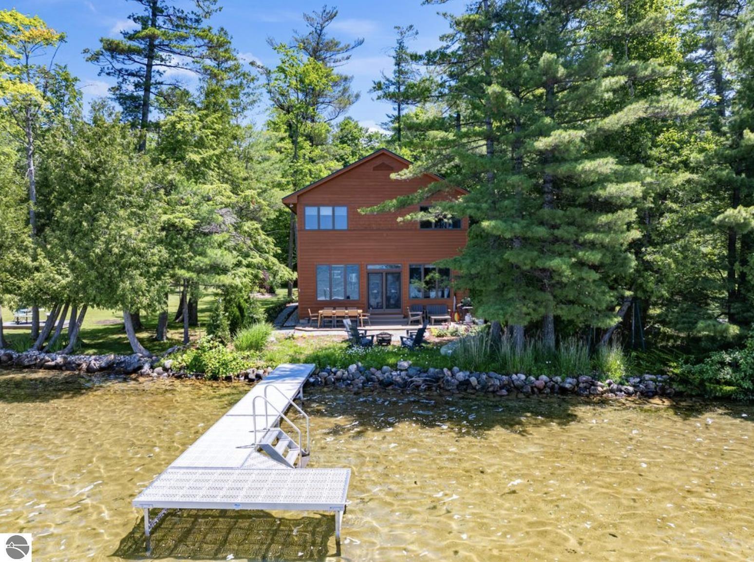 7276 Williams Court  Elk Rapids MI 49629-9774 photo