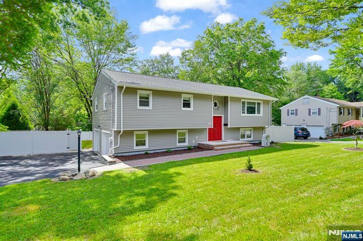 Property Photo:  246 Park Avenue  NJ 07656 