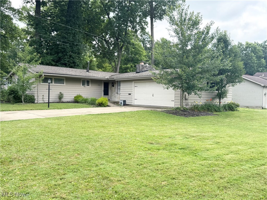 Property Photo: 1425 Tomilu Drive OH 44420