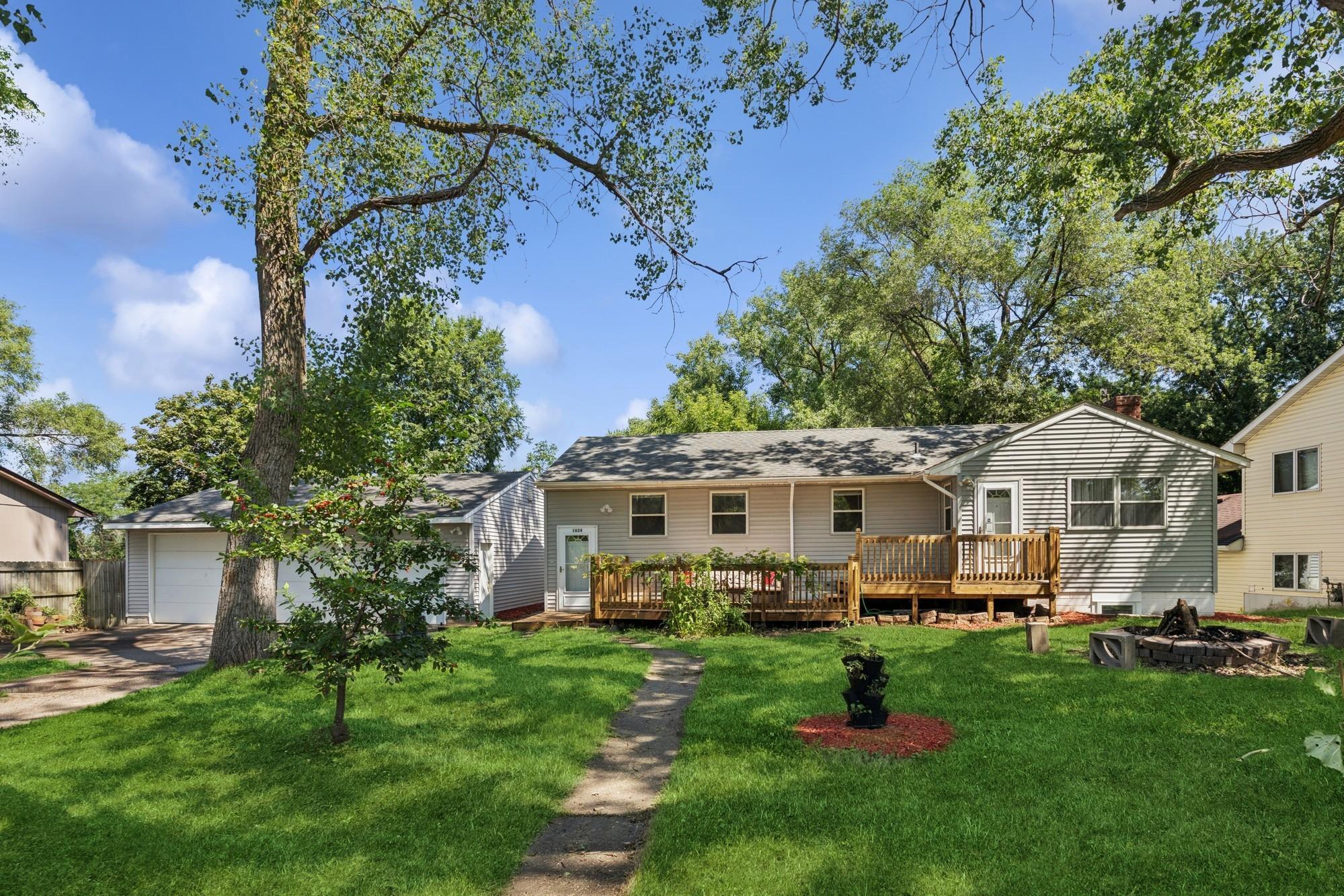 Property Photo: 1624 Old Hudson Road MN 55106