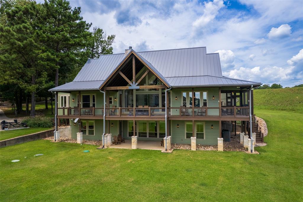 Property Photo: 109 King Shore Boulevard TX 75480