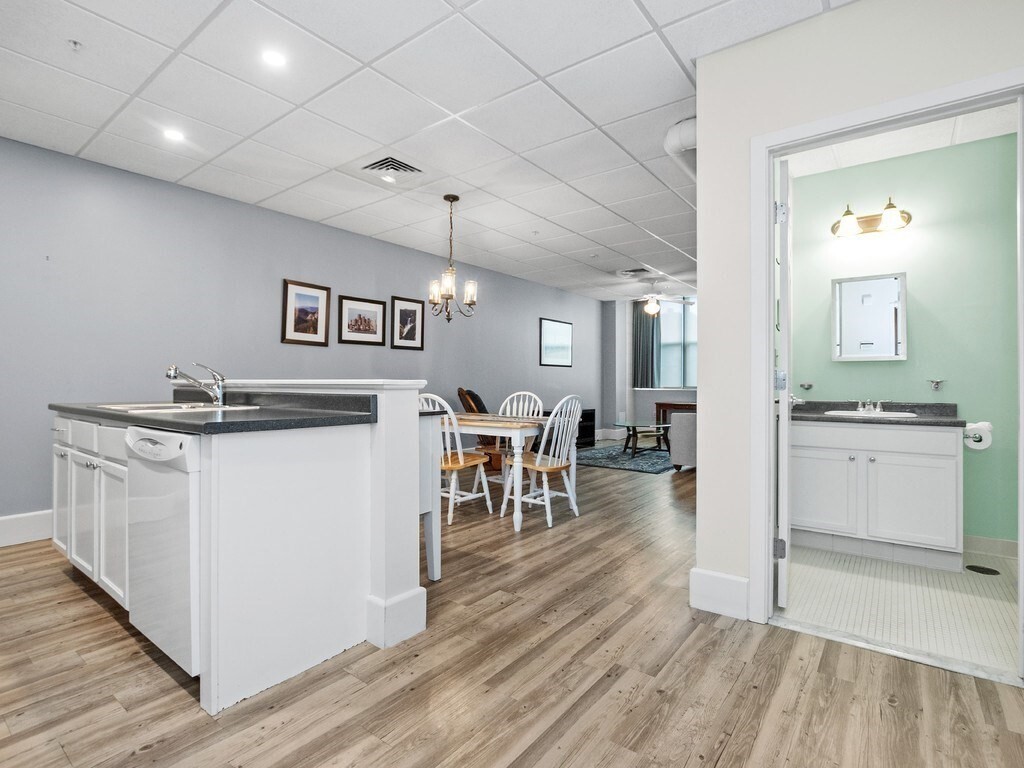 Property Photo: 948 Main Street 105 MA 02453