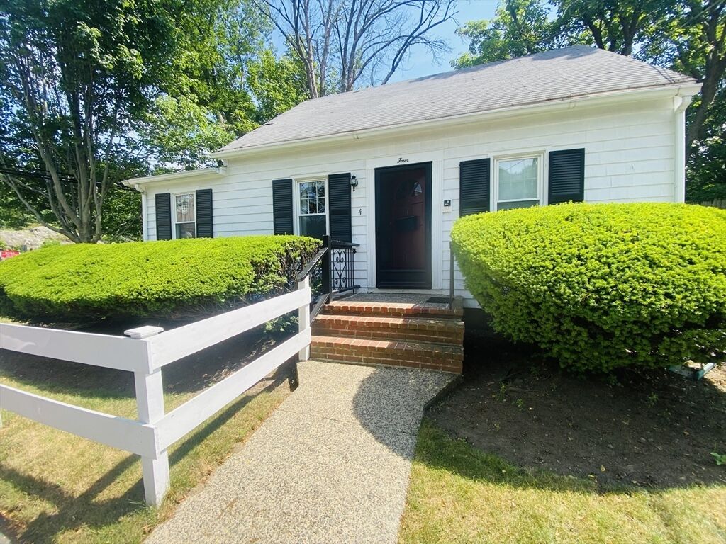 Property Photo:  4 Gerry St  MA 01945 