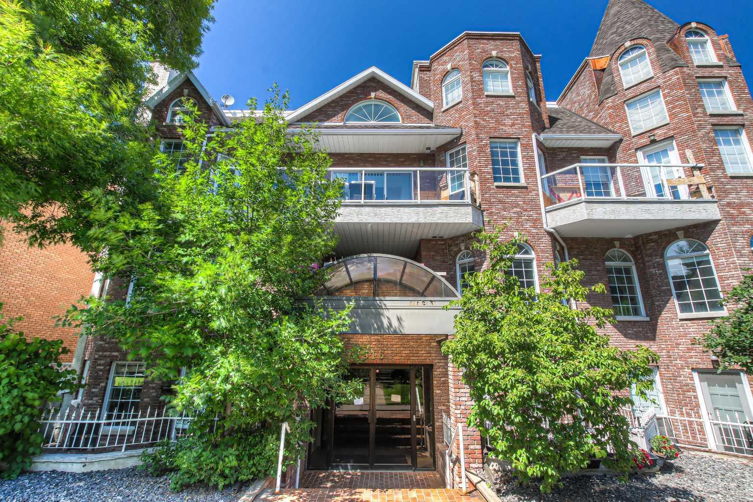 Property Photo: 916 19 Avenue SW 101 AB T2X 1M2