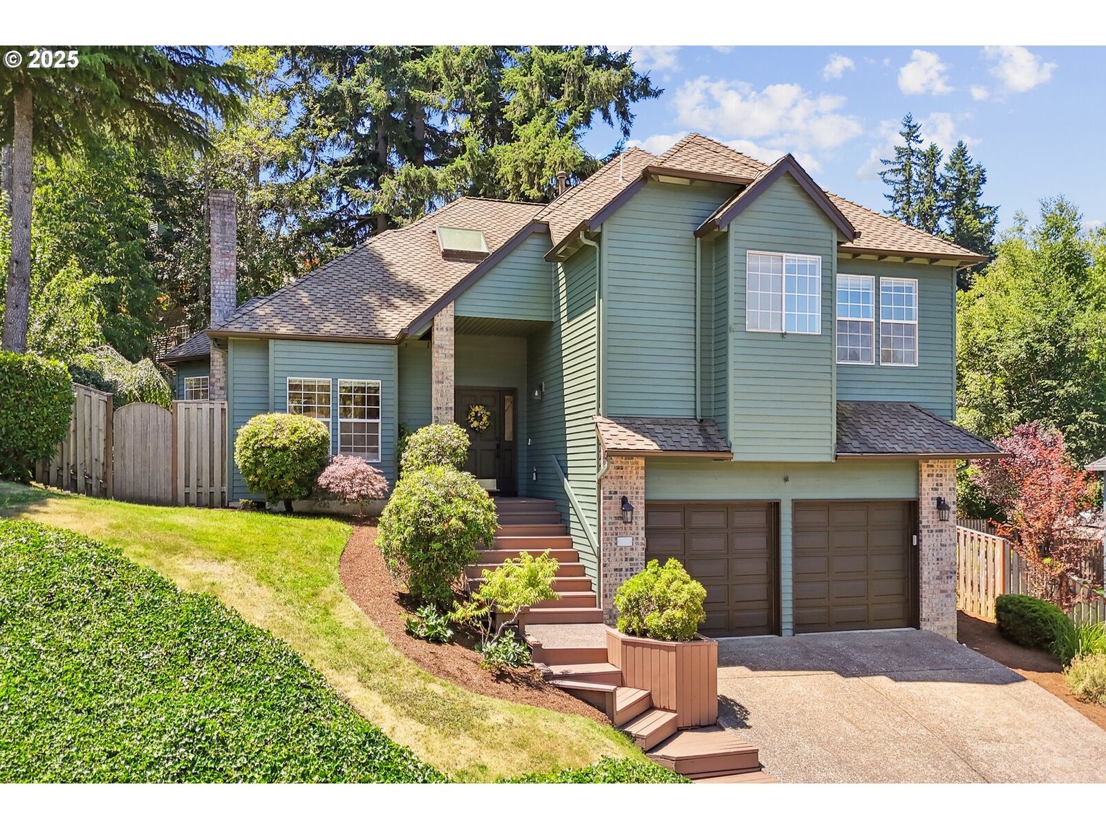 Property Photo:  1502 Braemar Ct  OR 97068 