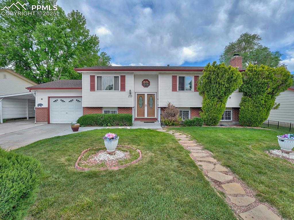1555 Luna Vista Street  Colorado Springs CO 80911 photo