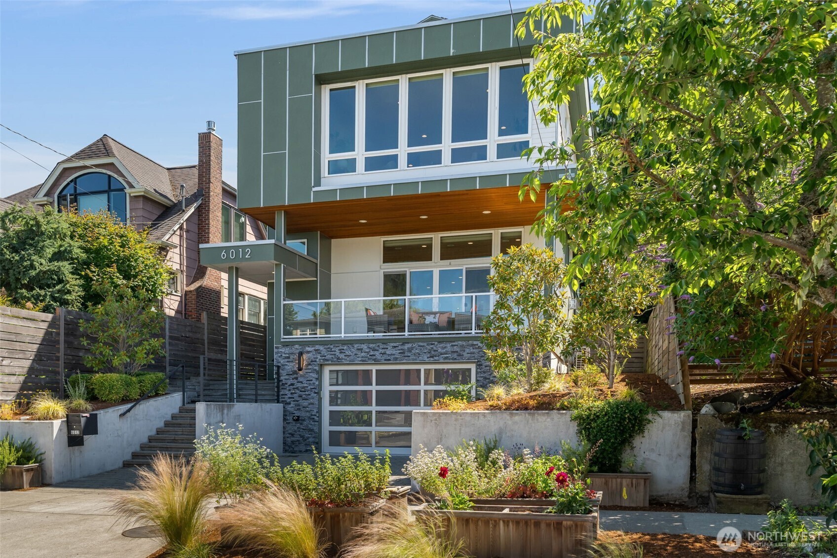 Property Photo: 6012 Palatine Avenue N WA 98103