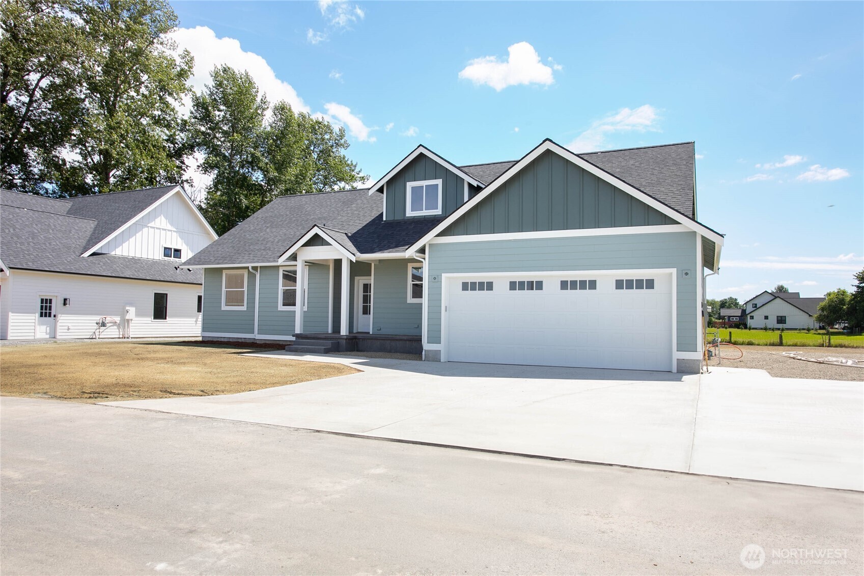 Property Photo: 1204 E Georgia Lane WA 98247