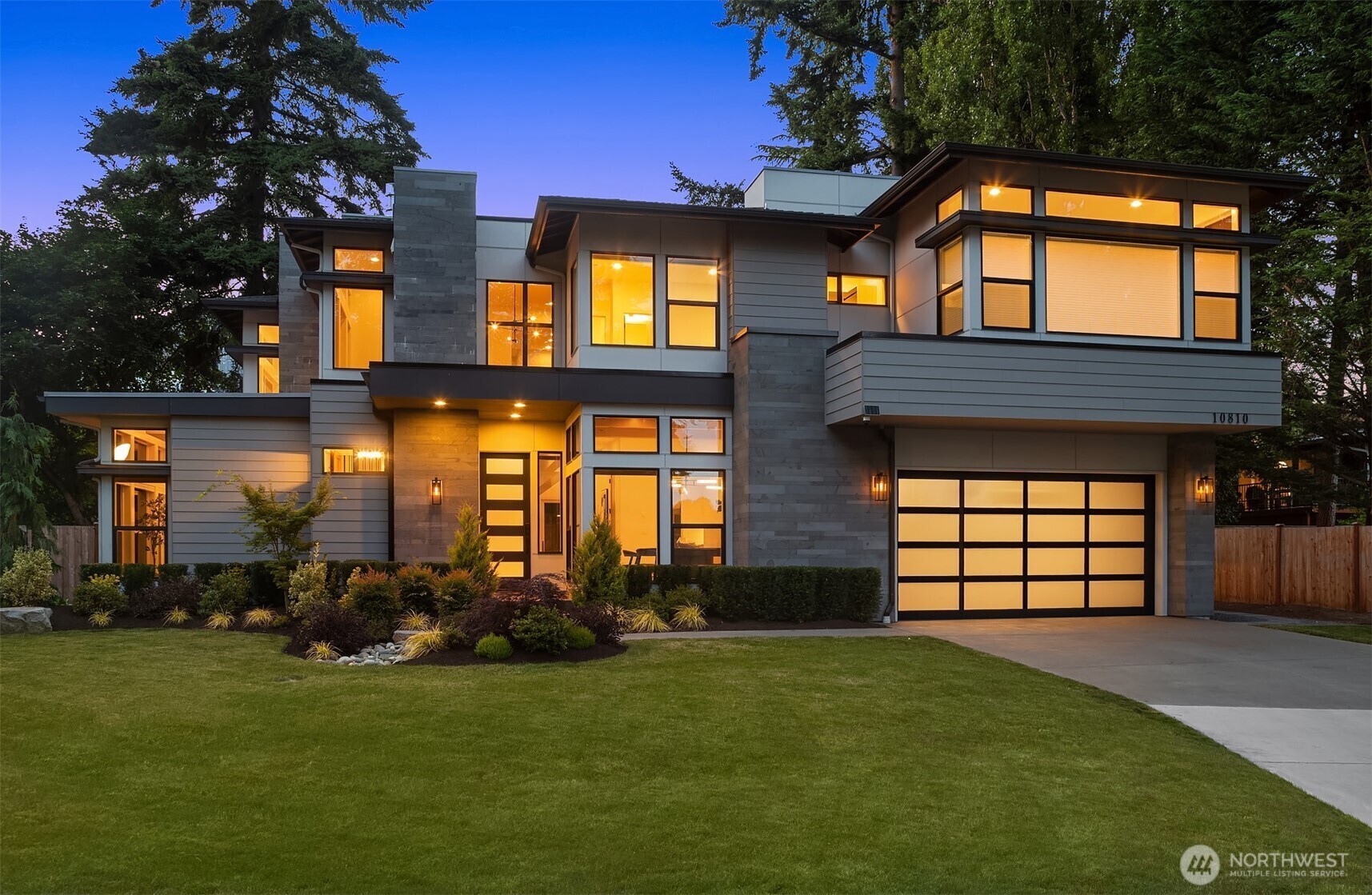 Property Photo:  10810 SE 2nd Street  WA 98004 