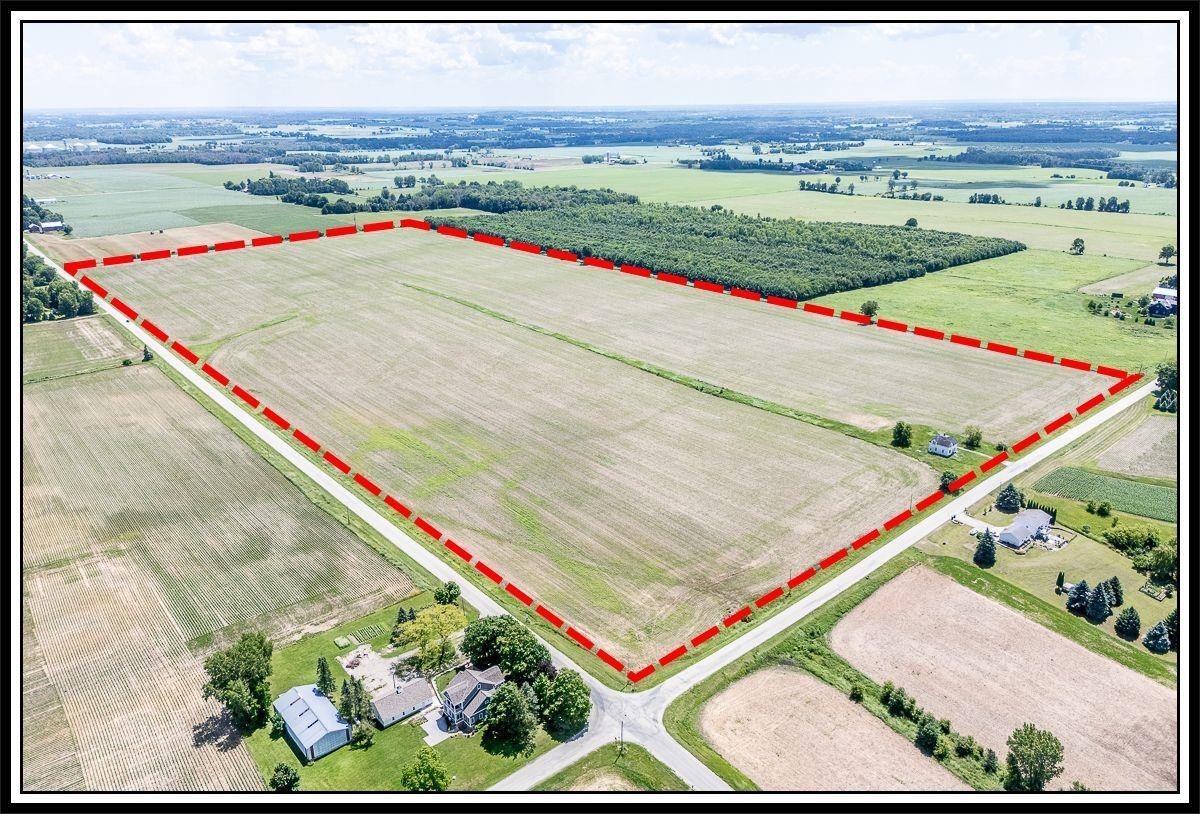 Property Photo:  N4440 Mayflower Road  WI 54106-8015 