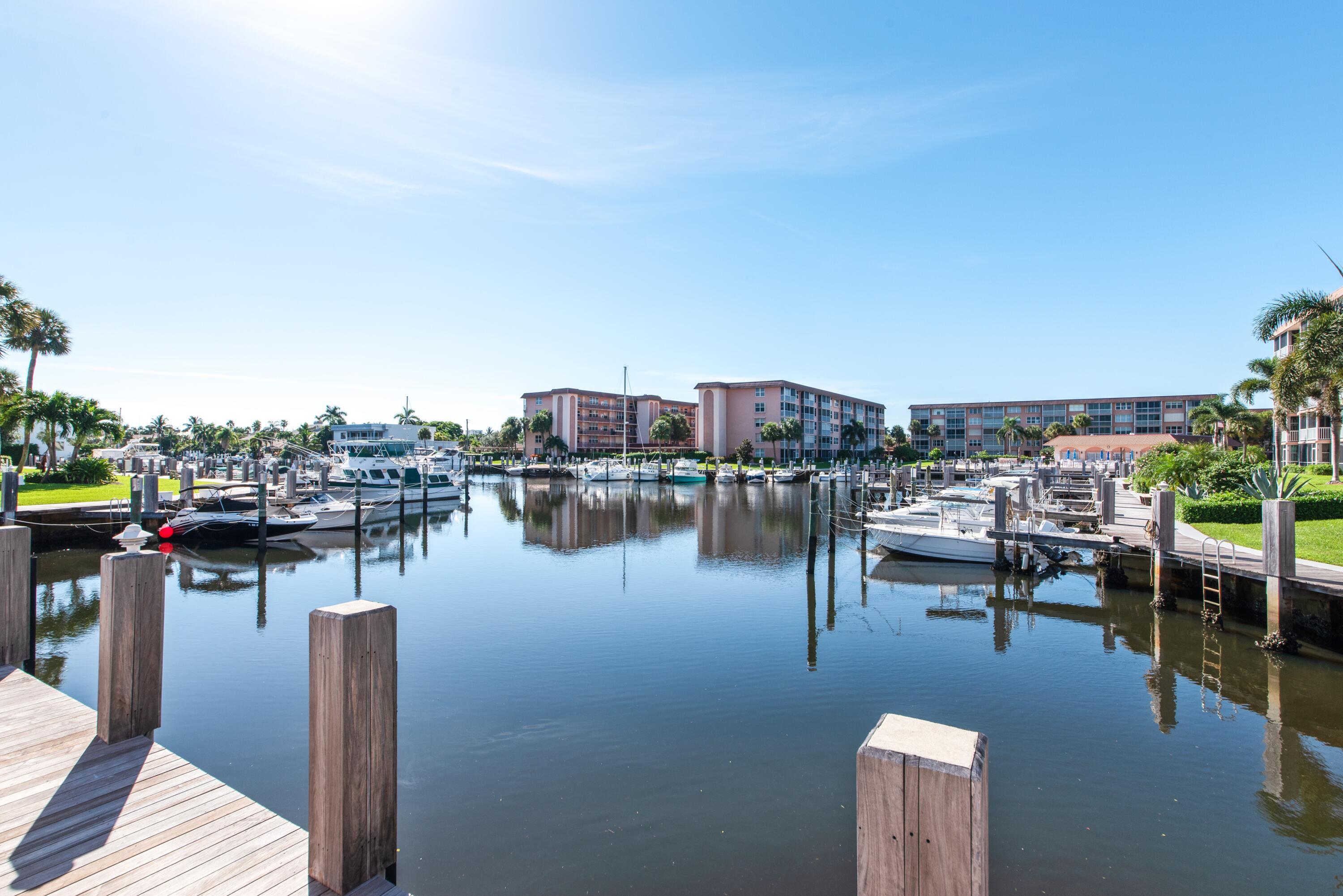 Property Photo:  911 Gardenia 252 Drive 252  FL 33483 