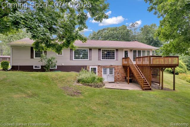 Property Photo: 1526 Rulane Drive MI 48446