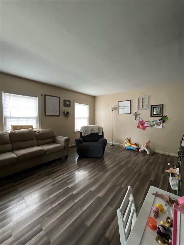 Property Photo:  900 W Main Street  IN 47374 