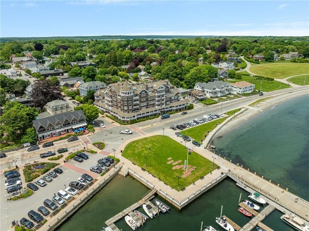 Property Photo: 53 Conanicus Avenue 2C RI 02835