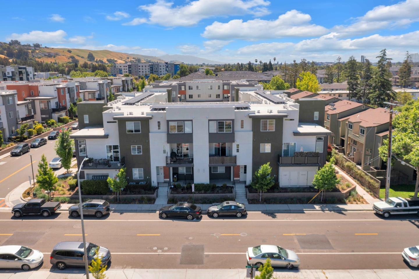 Property Photo: 29255 Hub Court CA 94544