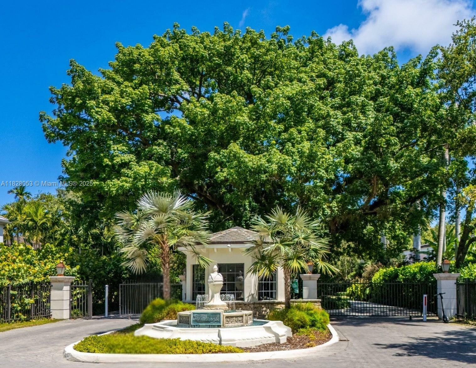 Property Photo:  3540 N Moorings Way  FL 33133 