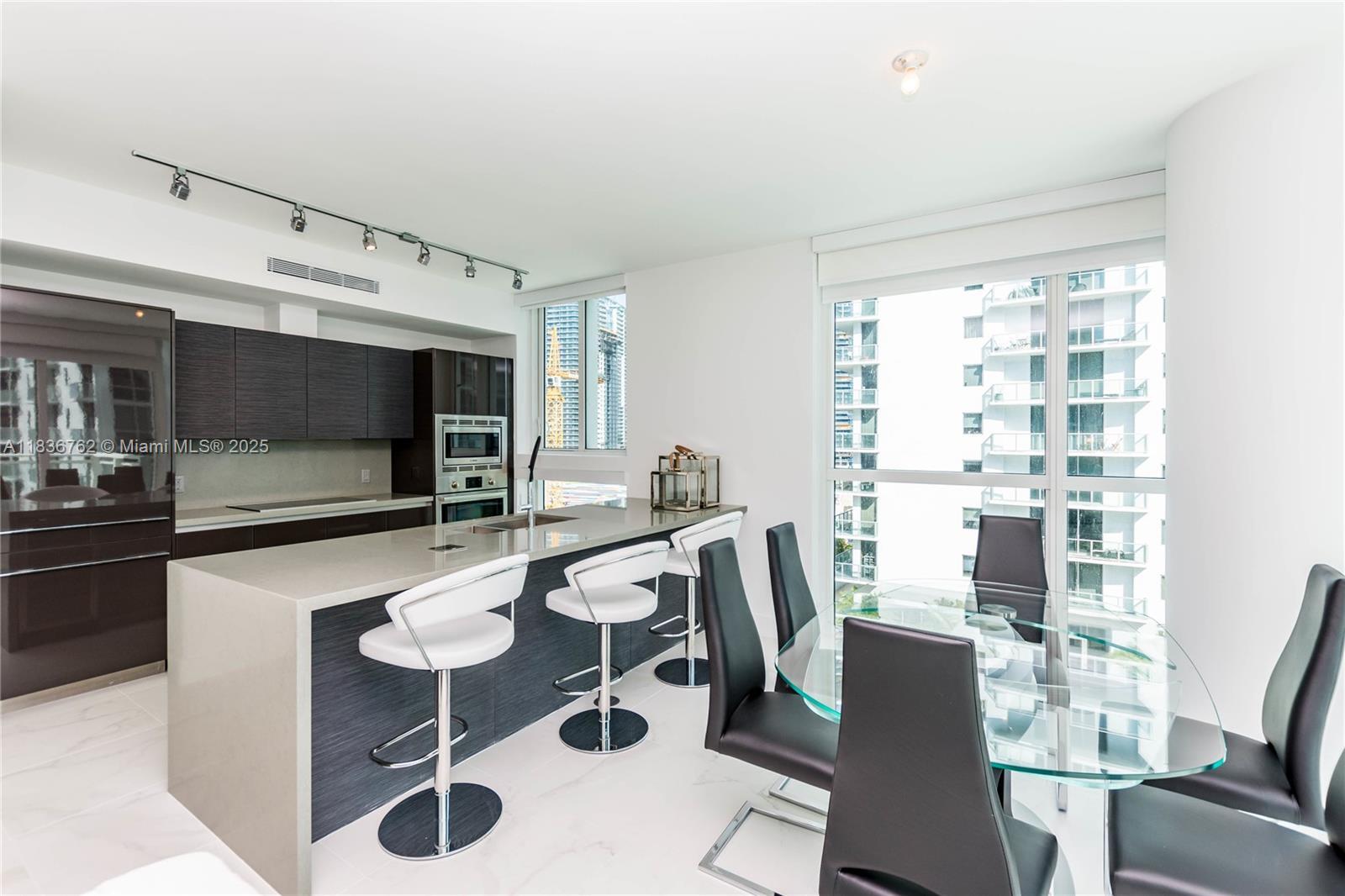 Property Photo: 1080 Brickell Ave 1708 FL 33131