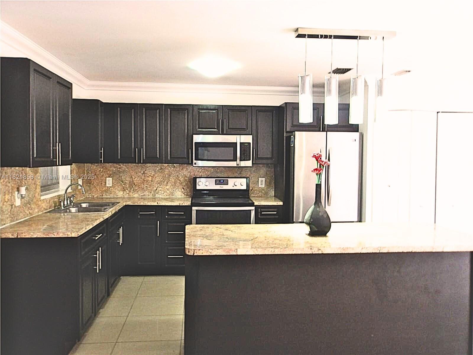 Property Photo: 7327 Pepper Pike Dr FL 33015
