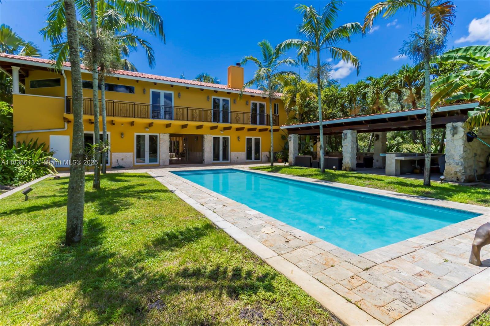 Property Photo: 5800 SW 178th Ave FL 33331