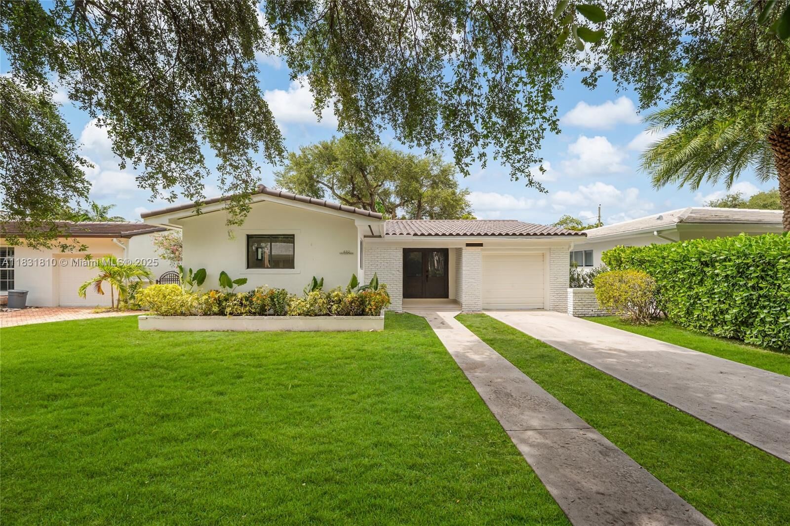 Property Photo:  432 Sevilla Ave  FL 33134 