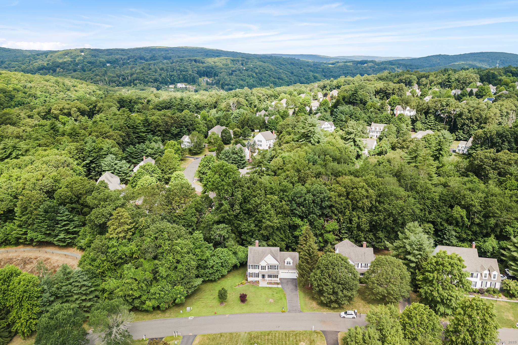 Property Photo:  50 Buckingham Road  CT 06001 