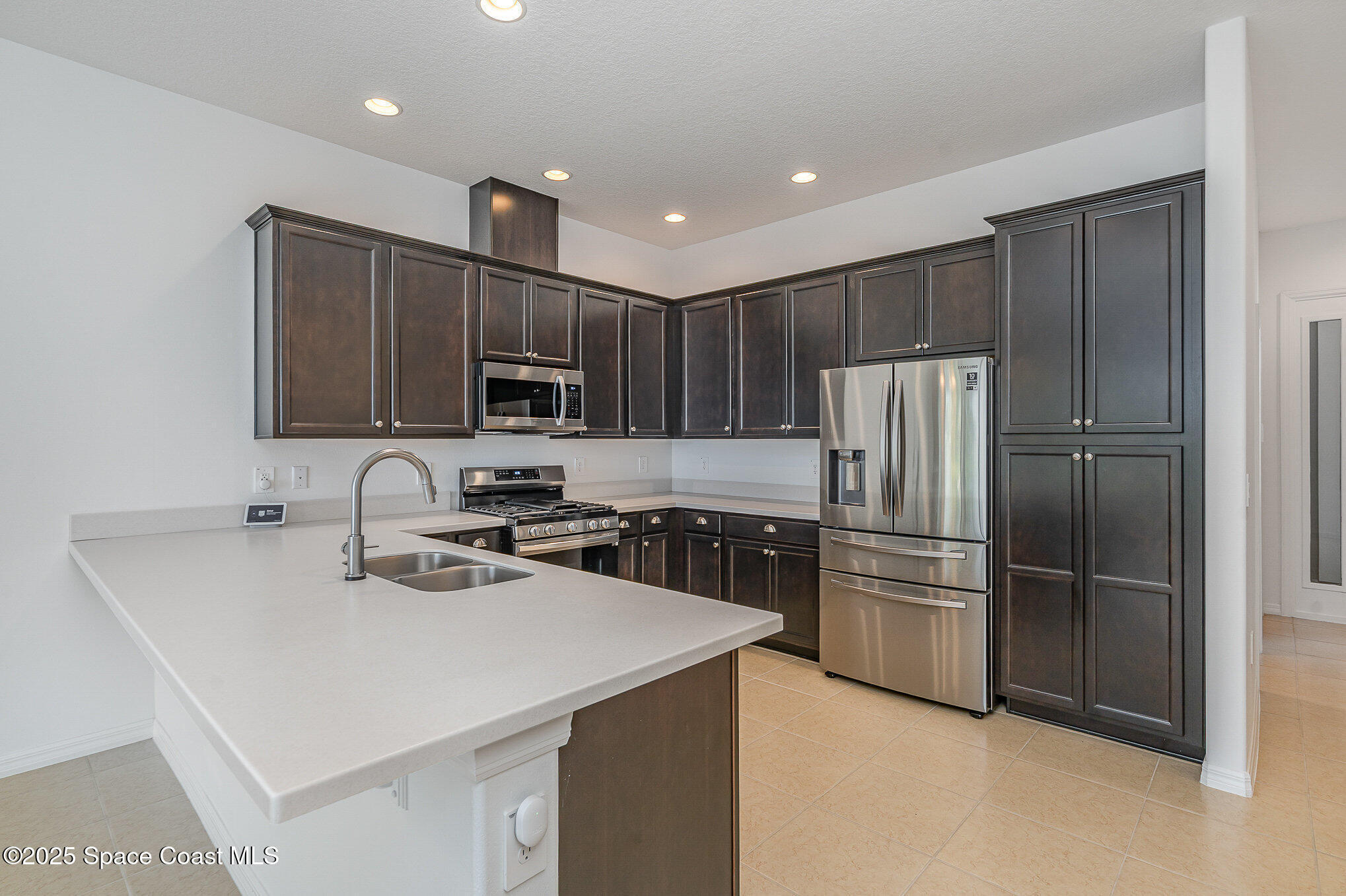Property Photo: 2688 Avalonia Drive FL 32940