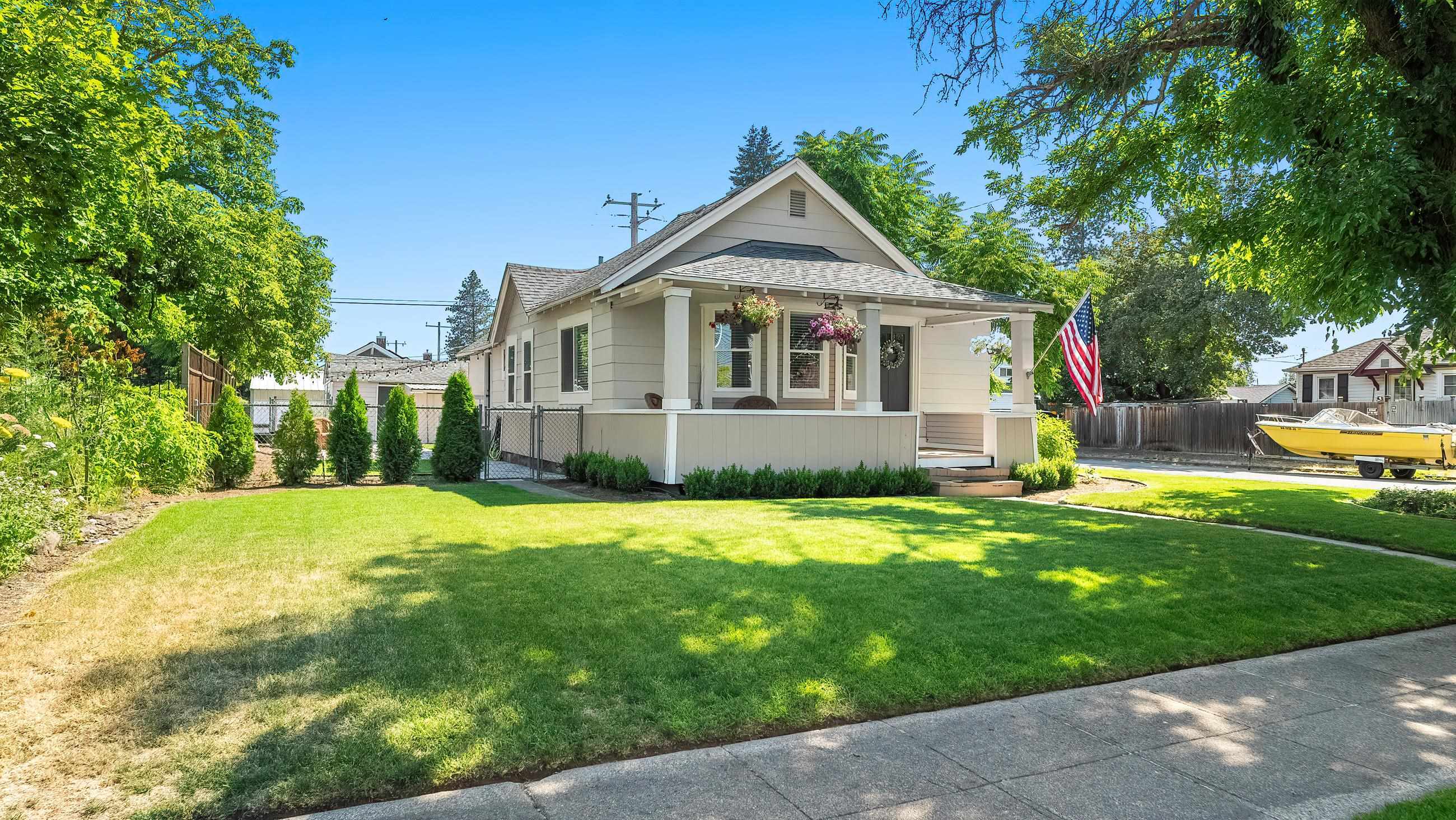 Property Photo: 529 W Providence Ave WA 99205