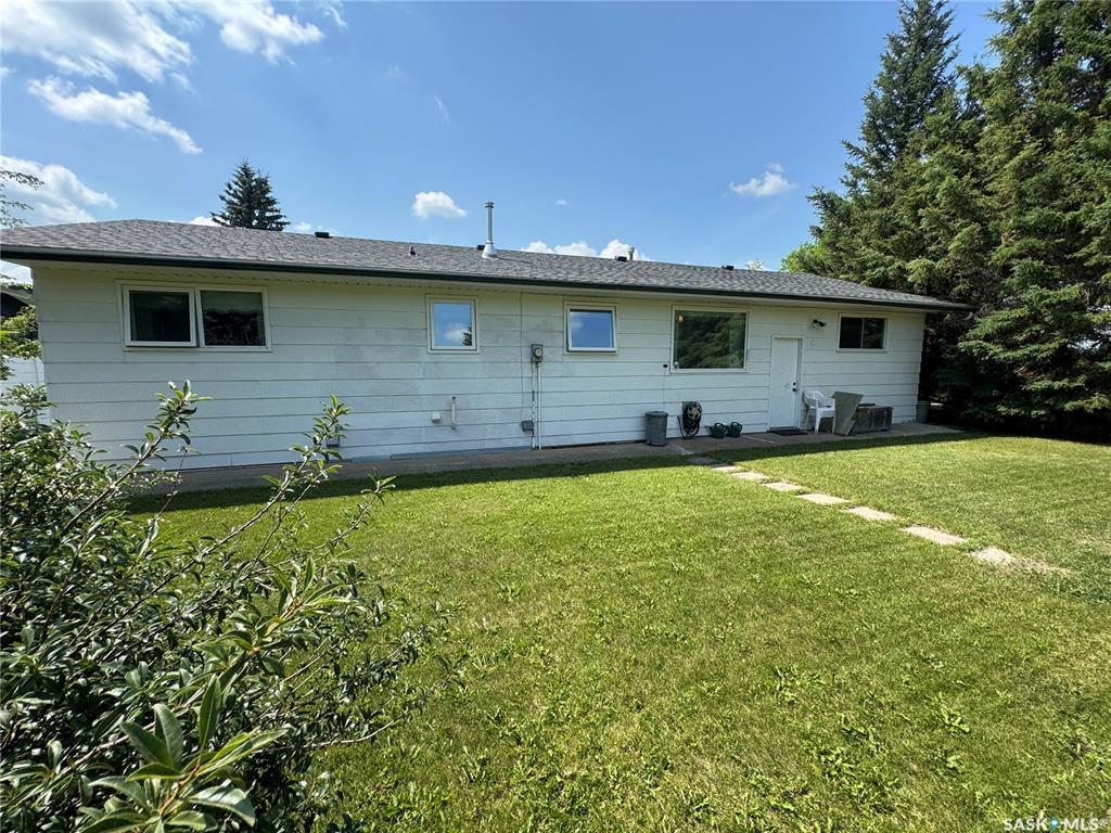Property Photo: 309 5th Avenue N SK S0K 2Z0