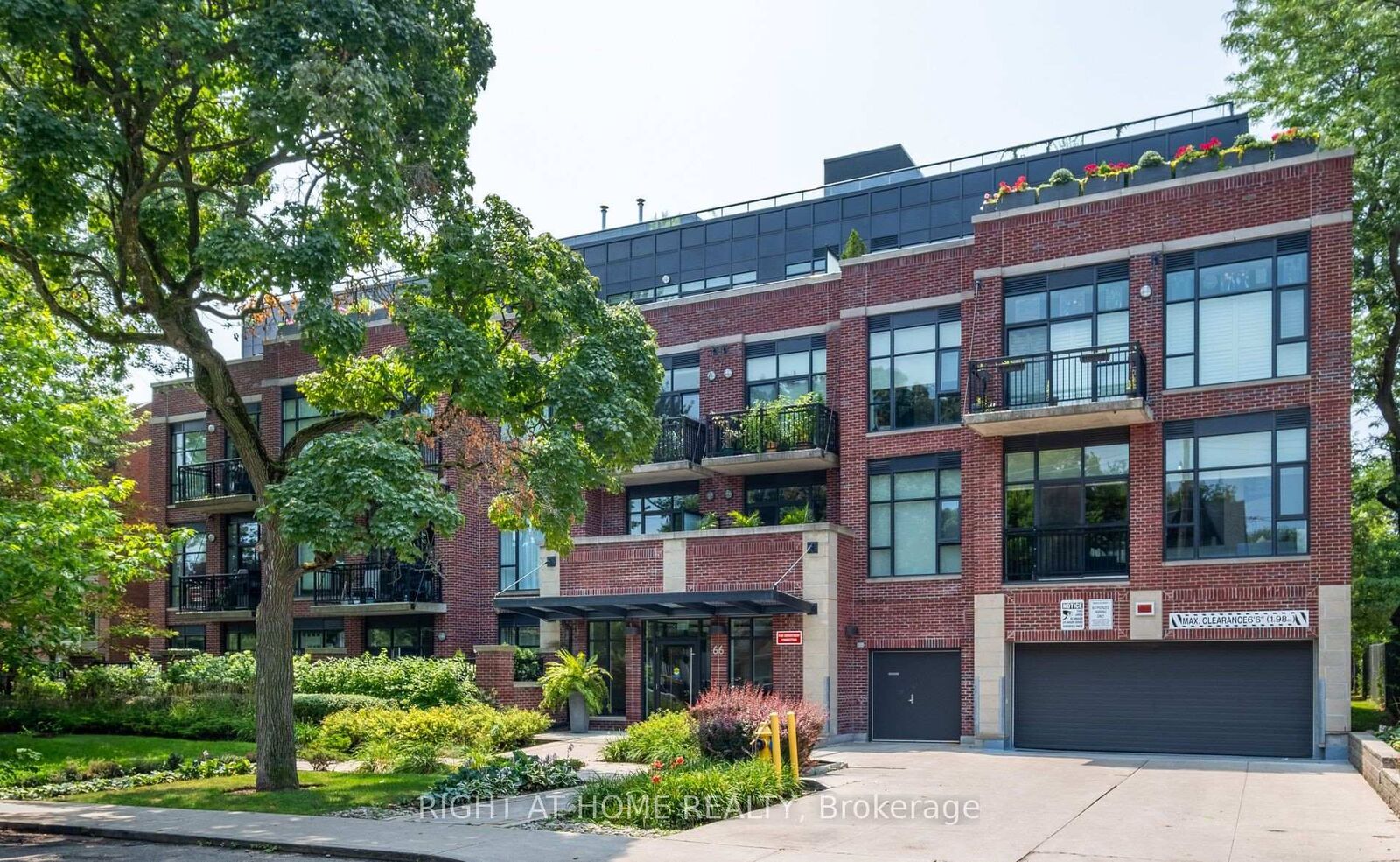 Property Photo: 66 Kippendavie Avenue 217 ON M4L 0A4