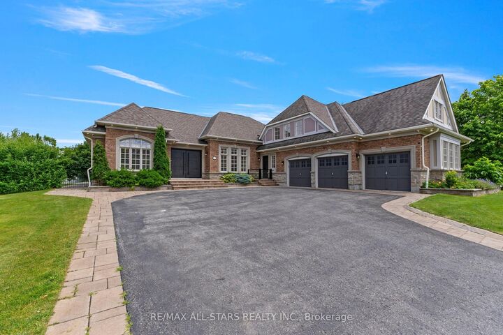21 Country Club Crescent  Uxbridge ON L9P 0B8 photo