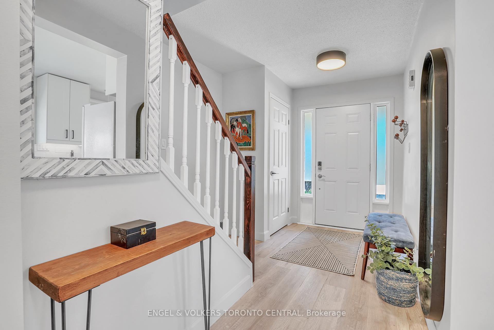 Photo de la propriété: 52 Patton Road ON L4N 6V4