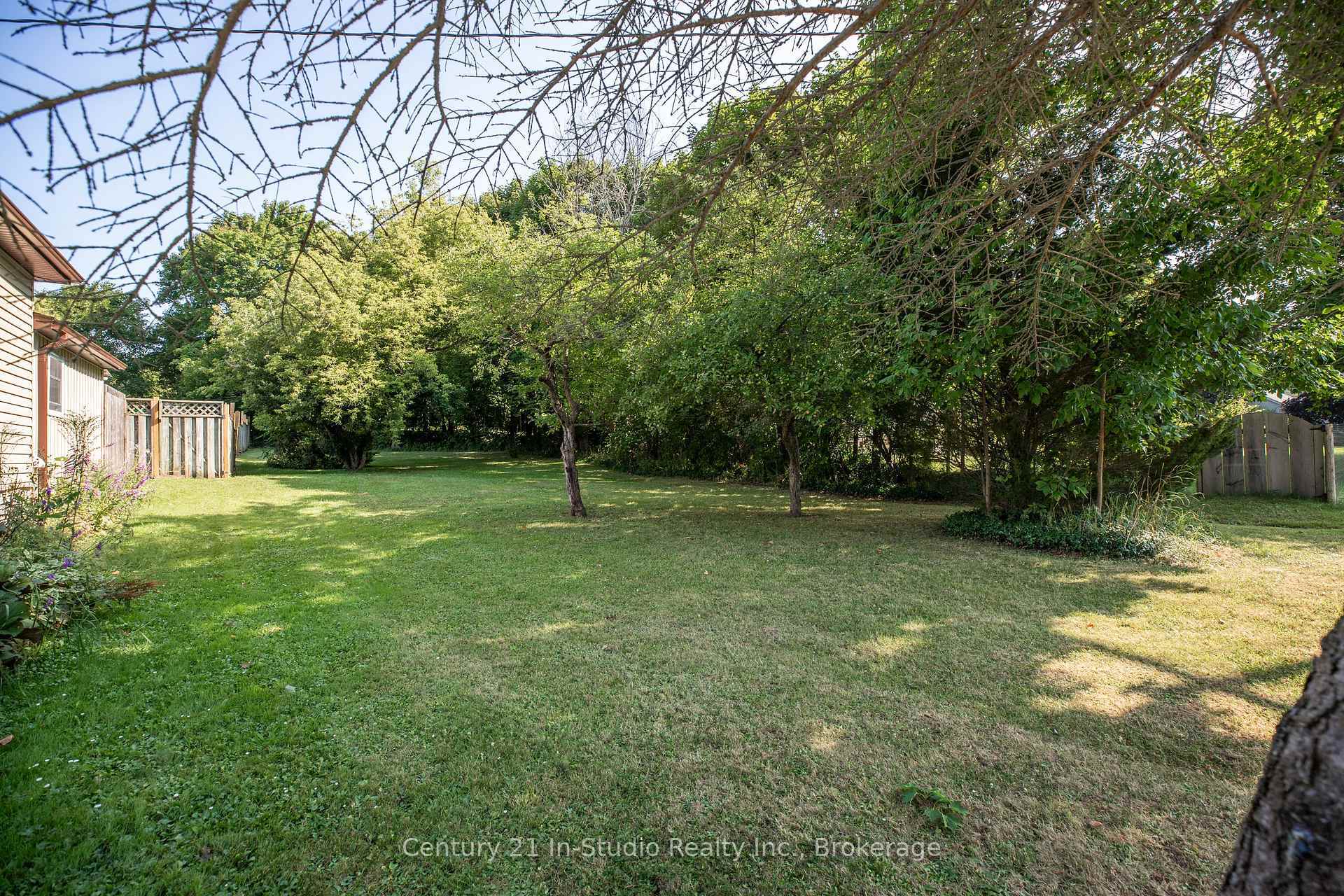 Property Photo:  160 Division Street  ON N0H 2T0 