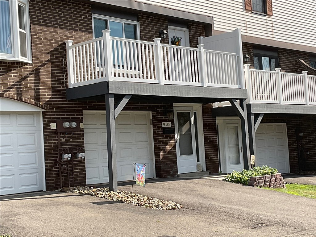 Property Photo: 905 Camelot Drive PA 15237