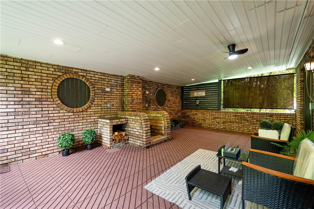 Property Photo: 2710 Douglas Run PA 15037