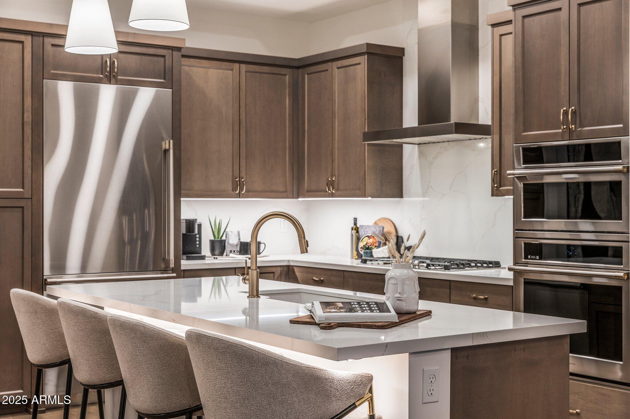 Property Photo: 5250 E Deer Valley Drive 439 AZ 85054