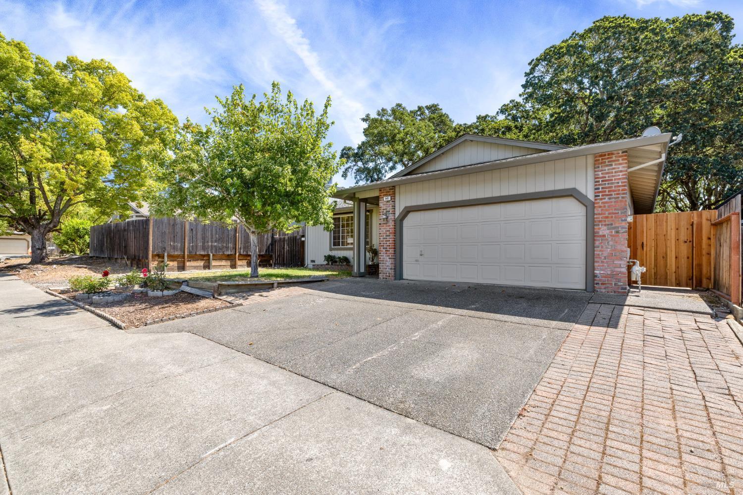 Property Photo: 948 Ventnor Avenue CA 95492