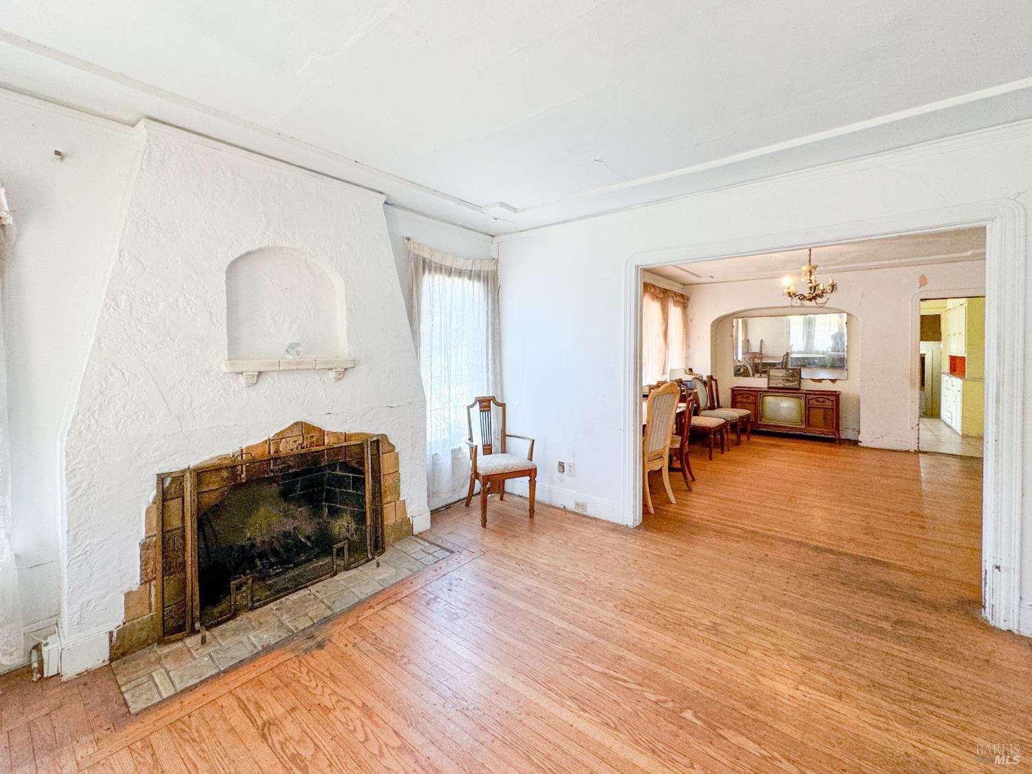 Property Photo: 2901 Seminary Avenue CA 94605