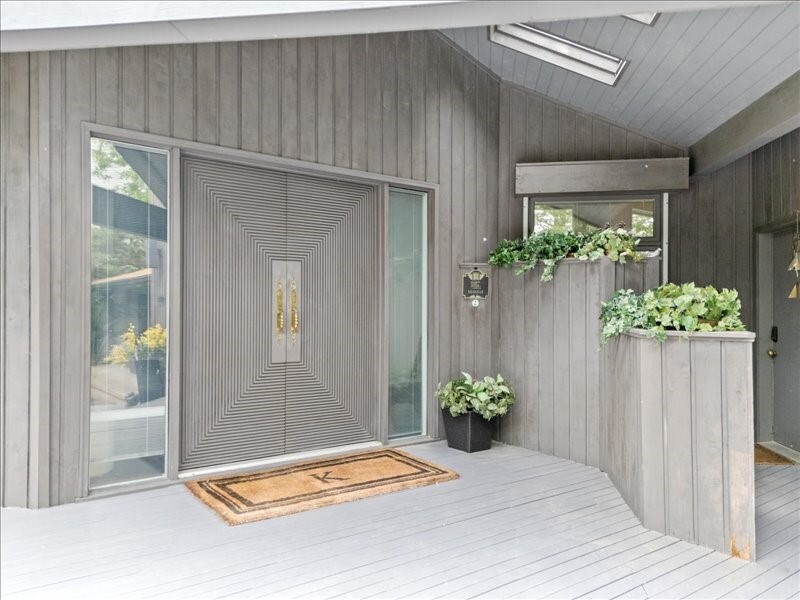 Property Photo: 823 Skylane NY 13760