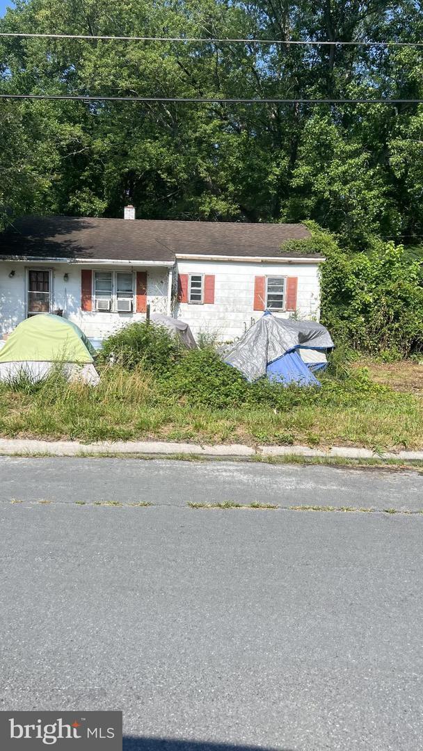 Property Photo: 506 Woodcrest Avenue MD 21804